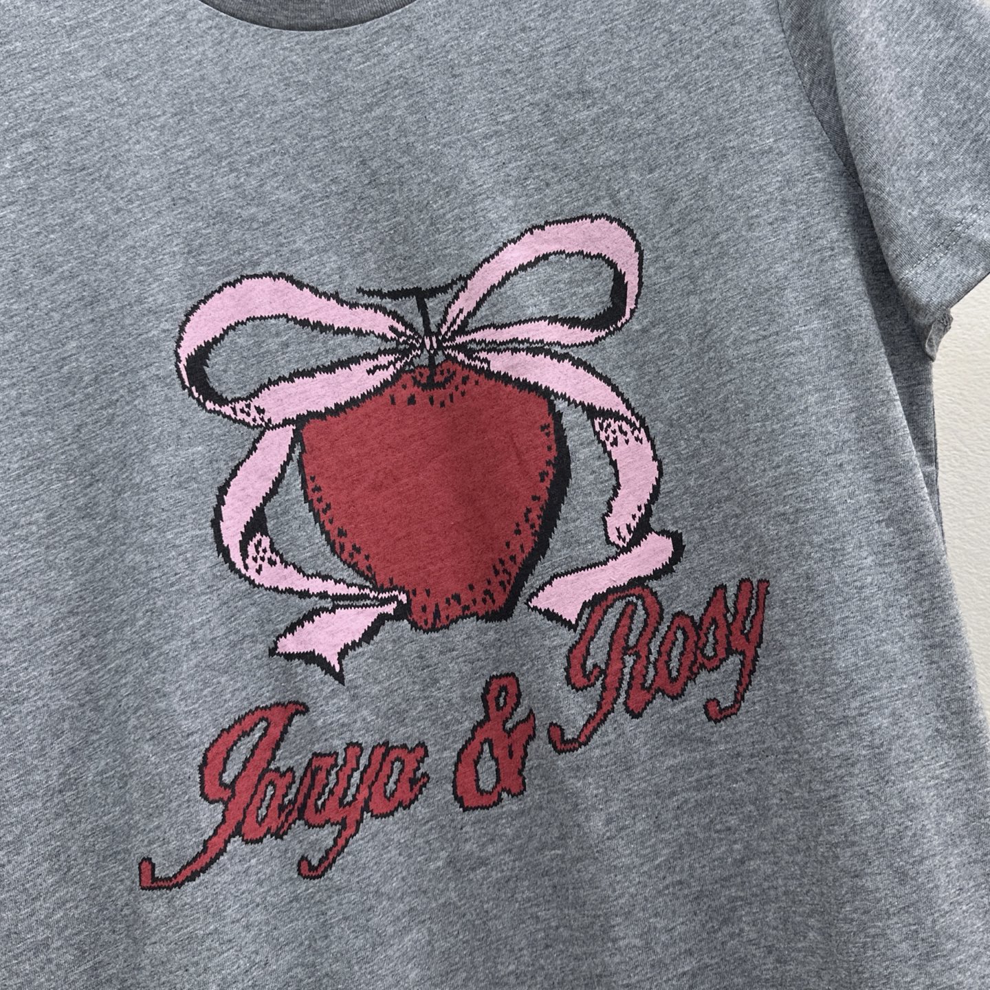 Women's short sleeves